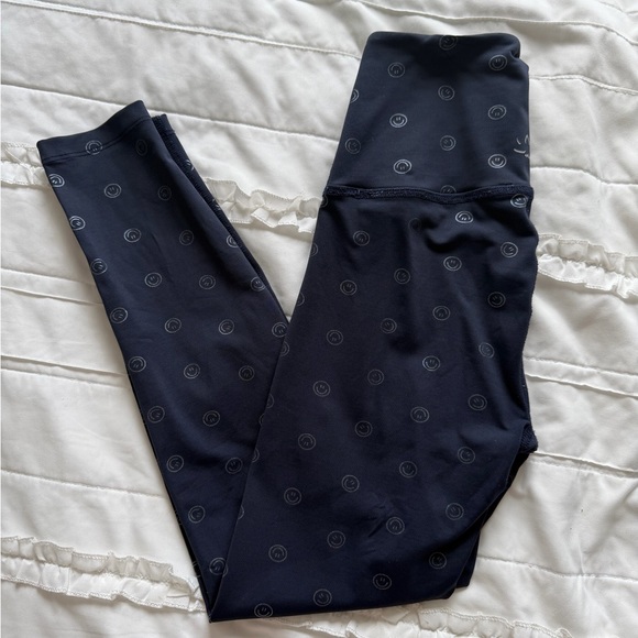 Beyond Yoga Smiley Face Set - Picture 6 of 7